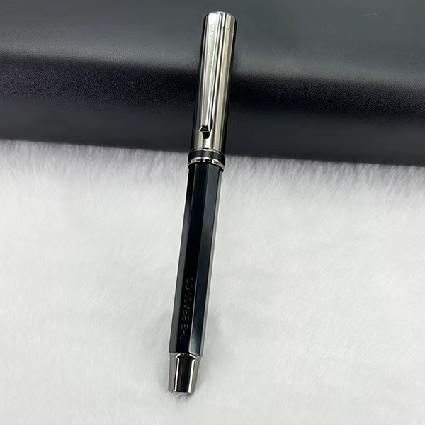 metalowy długopis żelowy